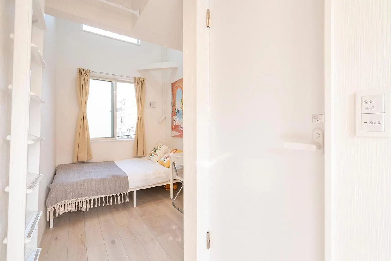Hanshe Tokyo 2-Story Home 最近の駅から徒歩1分