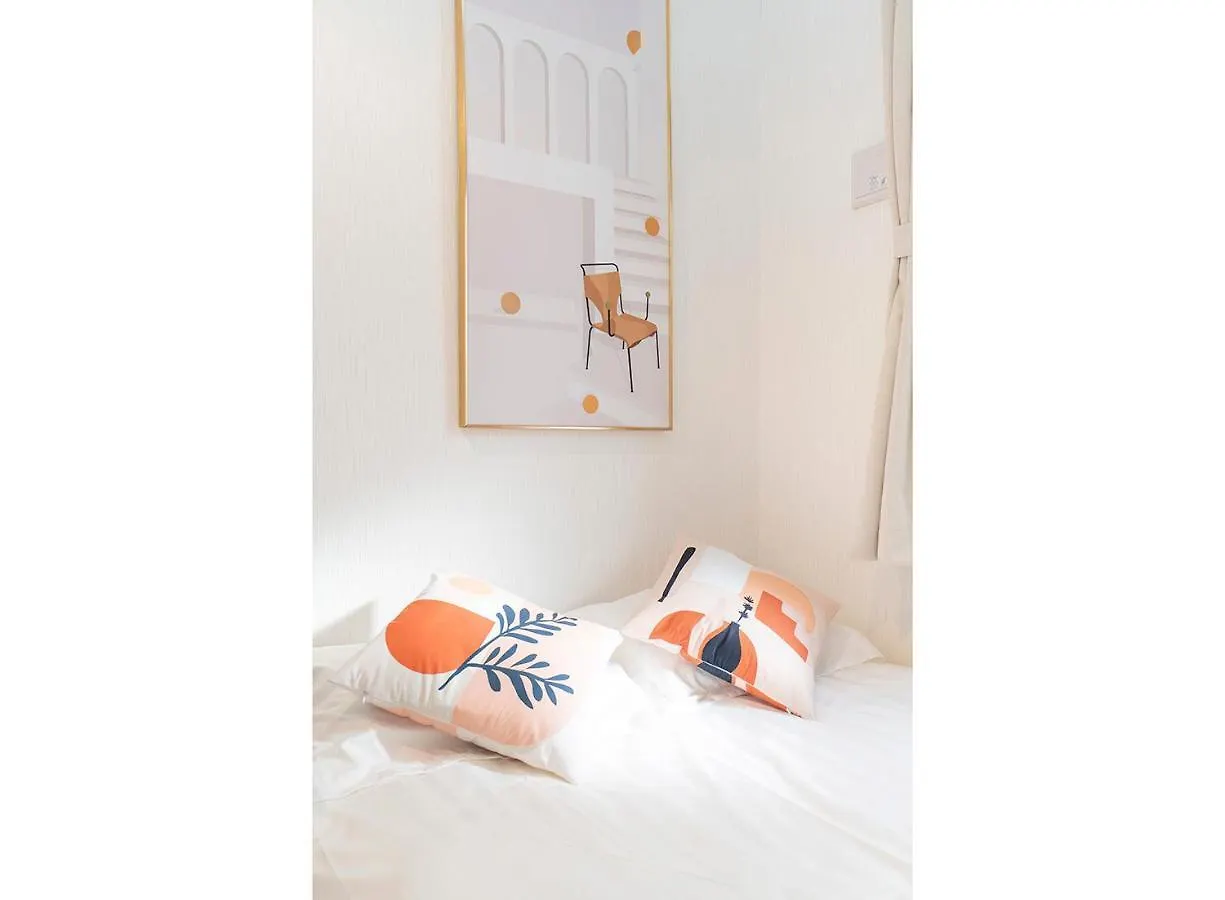 Apartment Hanshe Tokyo 2-Story Home 最近の駅から徒歩1分