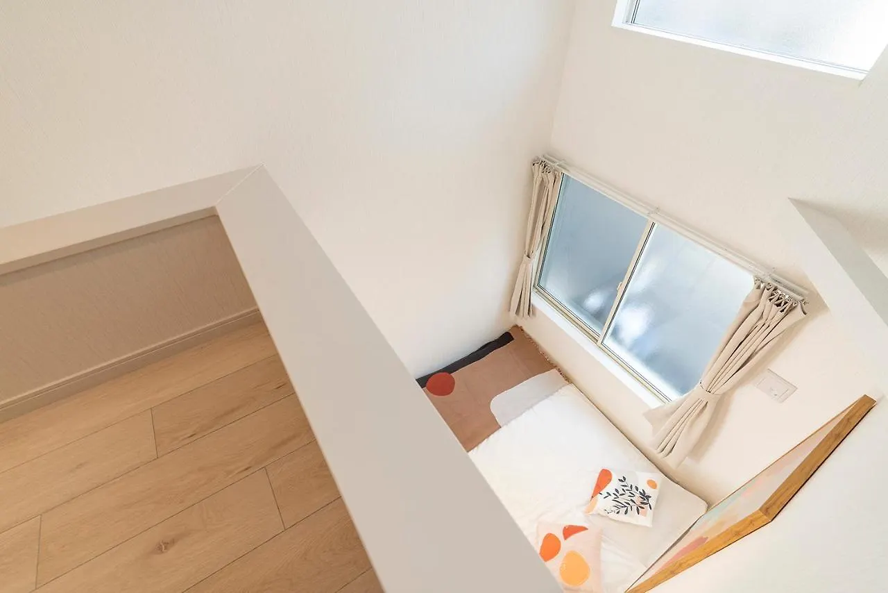 Apartment Hanshe Tokyo 2-Story Home 最近の駅から徒歩1分